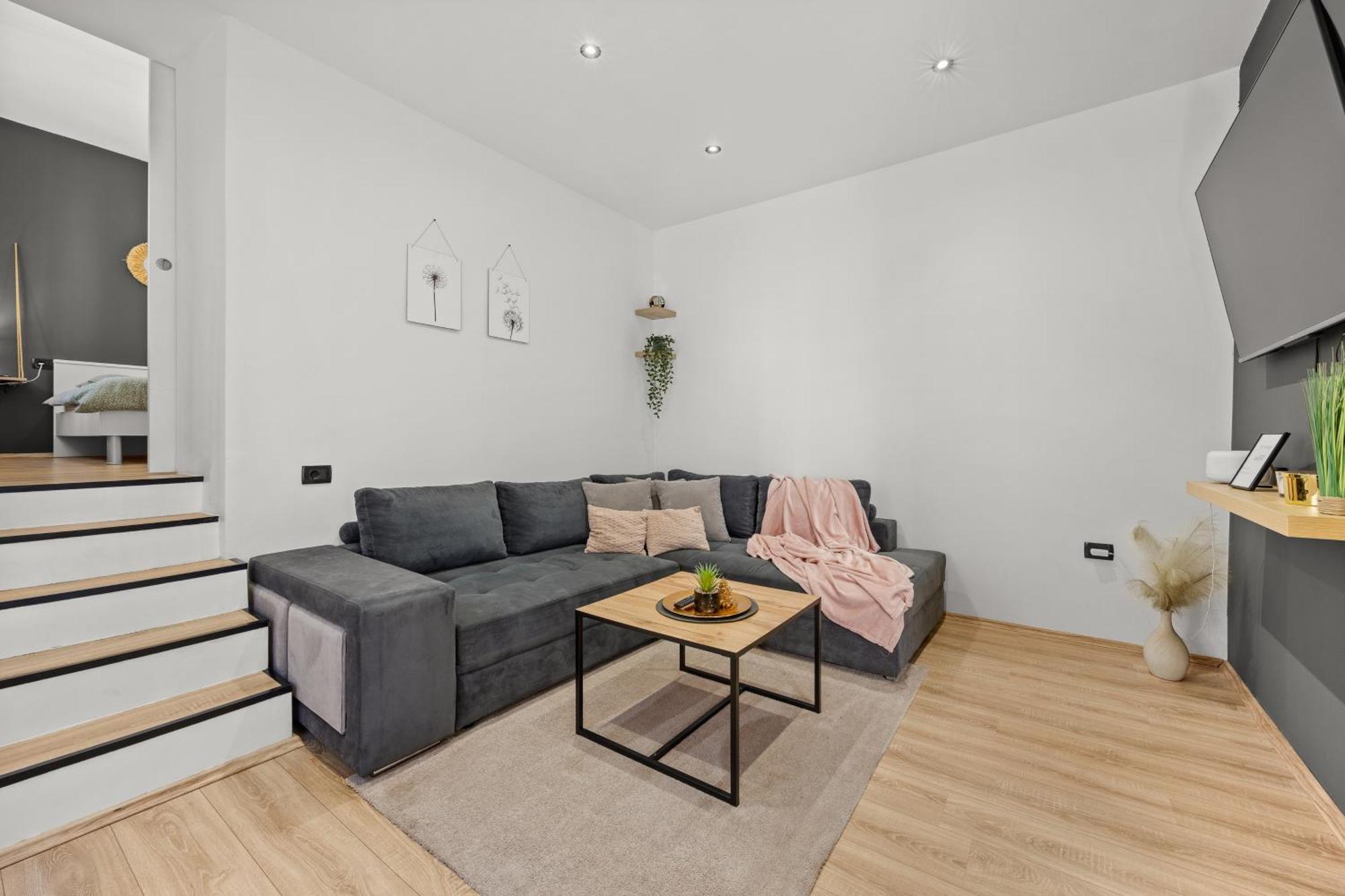 Apartment Rose プーラ エクステリア 写真